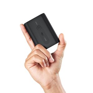 Amazon Basics 10000 mAh Lithium Polymer Mini Power Bank (Black)